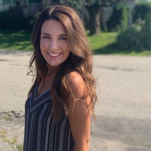 Meet your Posher, Becca